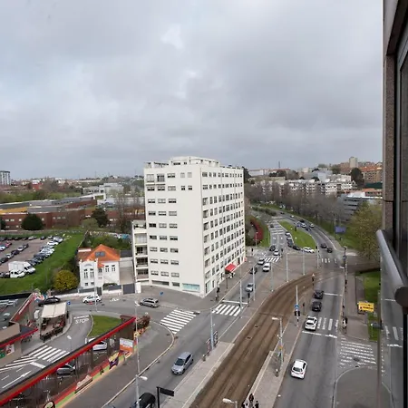 Porto Metro-at-home Apartment *
